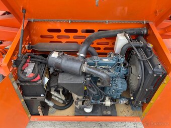 Terreni Nůžková Plošina JLG 260MRT - 9