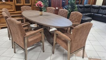 Oválný jídelní stůl + 8 křesel - 9