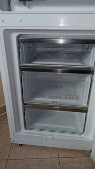 Kombinovaná chladnička Siemens KG 36EAW30 - 9