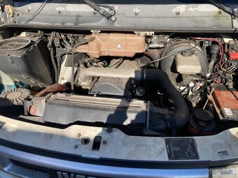 Iveco Daily díly 2,8l 92kw autobus - 9