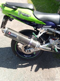 Kawasaki Ninja ZX 9 R - 9