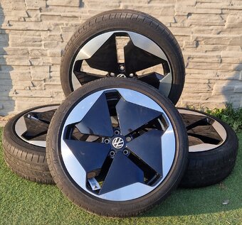 5x112 Volkswagen R20 ID3 +☀️ letní pneu ZÁNOVNÍ STAV - 9