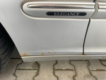 Mercedes Benz C180 - 9
