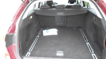 PEUGEOT 308 (T9) 1.6Hdi-88kw - 9
