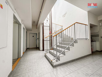 Pronájem kancelářského prostoru, 449 m², Praha, Beranových - 9