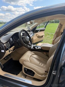Audi A8 - 9
