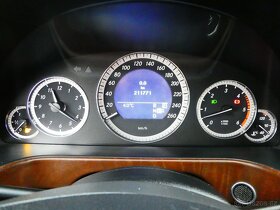 Mercedes-Benz E 350CDI 170kW A/T,4Matic,ČR - 9