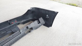 Nissan NV200 : Nárazník zadní - 9