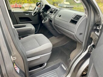 VW Multivan,T5, 2.0 TDI-103 KW, r.v.2011,7míst,Webasto. - 9