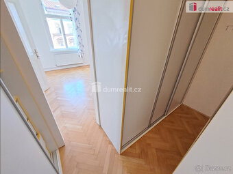 Pronájem bytu 57m2, cihlový dům, Praha 7, Milady Horákové - 9
