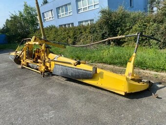 New Holland FR 850, řezačka - 9
