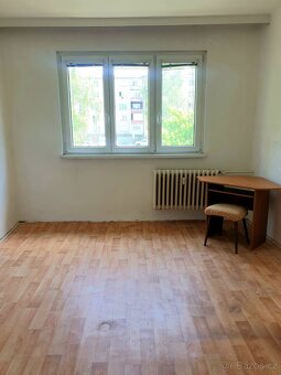 Pronájem bytu 2+1 s lodžií, ul. Těreškovova, Karviná - 9
