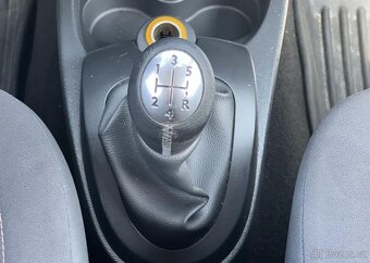 Renault Twingo RS 1.6i16v KLIMA TEMPOMAT ALU manuál 98 kw - 9