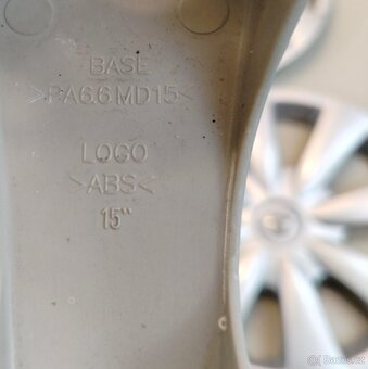Poklice Toyota 15" 4ks - 9