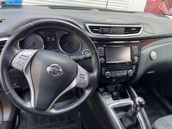 Nissan Qashqai 1.6 benzín - 9