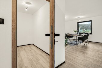 Prodej rodinného domu 113 m², pozemek 1067 m² Opolany - Oško - 9