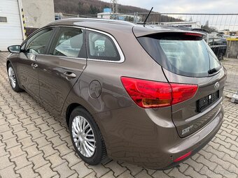Kia Cee´d 1.6 - 9