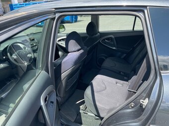 Toyota rav4 130 kw - 9