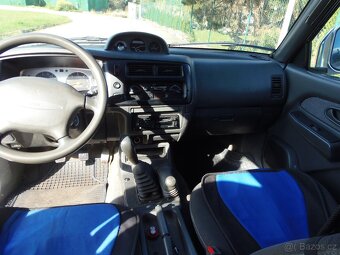 Mitsubishi L200 2.5 TD 4x4 naviják nová STK - 9