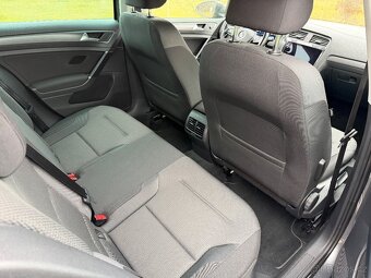 Volswagen e-Golf 100kW FCL/TČ/VIRTUAL/KESSY/DPH - 9