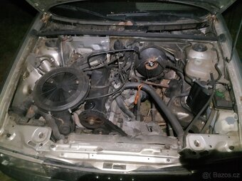Audi 90 - 9