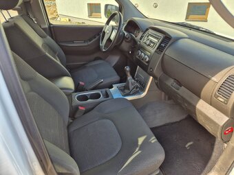 Prodám nissan pathfinder 2.5d 140kw r. v. 2010 - 9