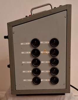 Retro divadelná technika z roku 1976, výrobné č. 6 - 9