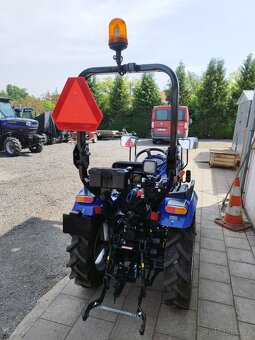 Malotraktor Farmtrac FT - 22 4WD - 9