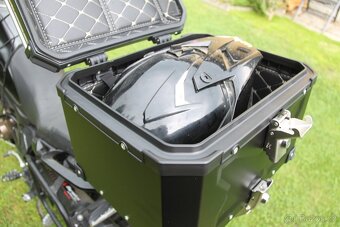 nový motokufr 45 l - na jednu velkou přilbu - 9
