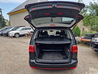 Volkswagen TOURAN 2,0TDI 103KW DSG STYLE - 9