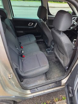 Škoda Roomster Scout 1,9 tdi - 9