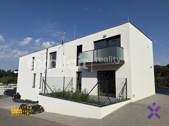 Pronájem bytu 1+kk 30 m2, Zlín - Prštné, ev.č. 02347 - 9