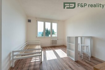 Světlý byt 2+kk s novou kuchyní v klidné části Sokolova - 9