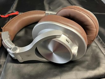 Bezdrátová Bluetooth sluchátka OneOdio A70 Hi-Res 72h výdrž - 9