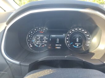 Ford S max Titanium 2.0 D automat 140 kW naj. 99700 km - 9