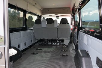 FORD TRANSIT 2.2 Trend - 9