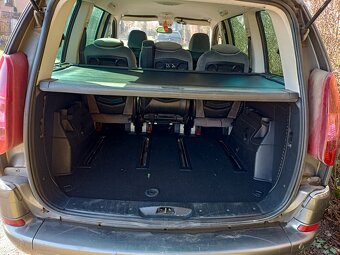Peugeot 807, 2.0 HDI, 120kW, 2013 - 9