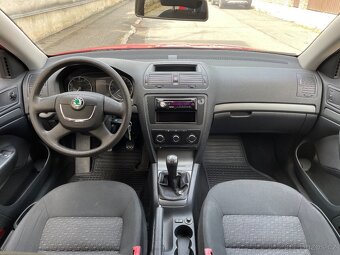 skoda octavia 1.6i 75kw 70 000km puvod cr 1.majitel - 9