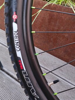 Horské kolo Specialized Jett Comp, rám 19", kola 29" - 9