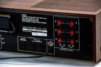 AKAI AA-1050 / japonský receiver - 9