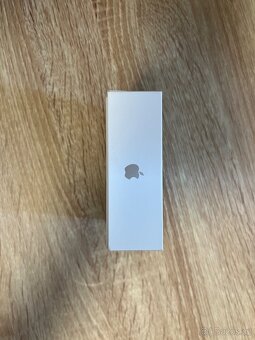 Apple Airpods 2019 - 9