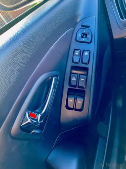 ✅HYUNDAI IX35 2.0CRDI 100KW 4x4 125 TIS KM SERVISNÍ KNIHA✅ - 9