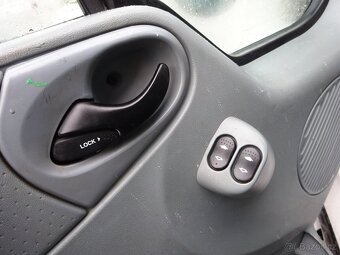 Ford Transit 2,4 TDCI,garance km - 9