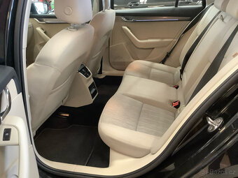 Š.Octavia 1.6TDi 85kw DSG STYLE po 1.majiteli - 9