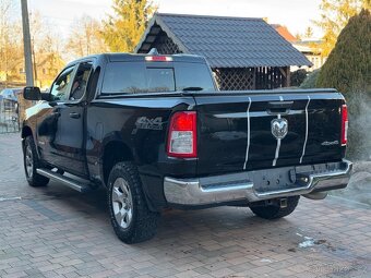 Dodge RAM 1500 - 9