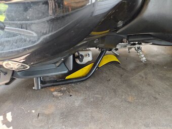 Yamaha R6 2005 - 9