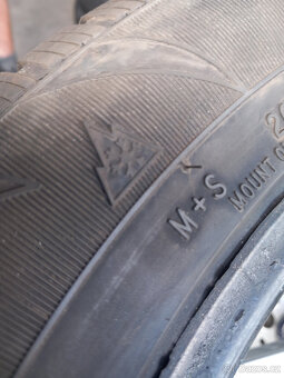 205/60R16 ZIMNÍ PNEU EXTRA LOAD - 9