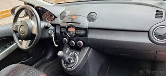 Mazda 2 - 9