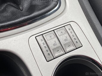 Ford Mondeo 2.2 TDCi , 129 kW nafta, 2010 - 9