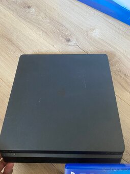 PlayStation 4 Slim 500GB + 10 her - 9